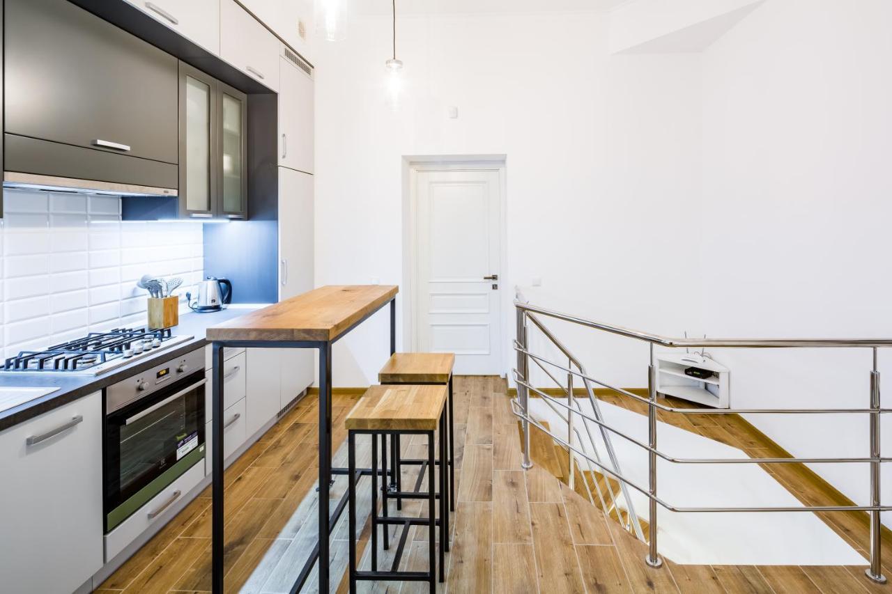 New Large 2 Bedroom In Lviv Historic Centre Eksteriør bilde