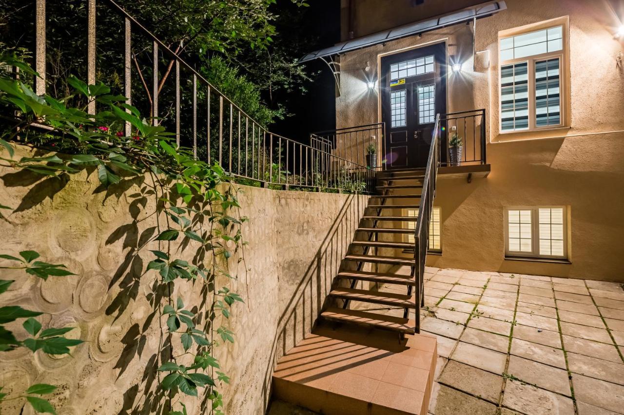 New Large 2 Bedroom In Lviv Historic Centre Eksteriør bilde